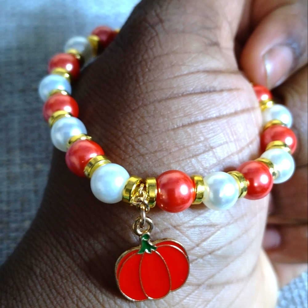 Orange and pearls with pumpkin charm bead bracelet